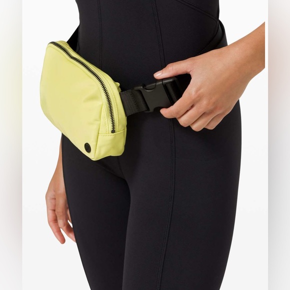 lululemon athletica Handbags - 🌞 Lululemon Everywhere Belt Bag ~ 1 L ~ Lemon Vibe ~ Fanny Pack Design